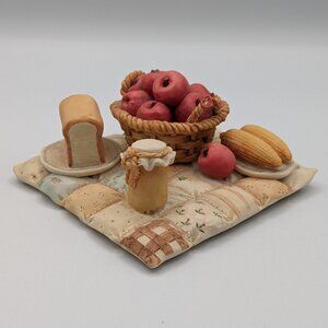 Cherished Teddies Thanksgiving Feast "We Bear Thanks" (617075) 1994